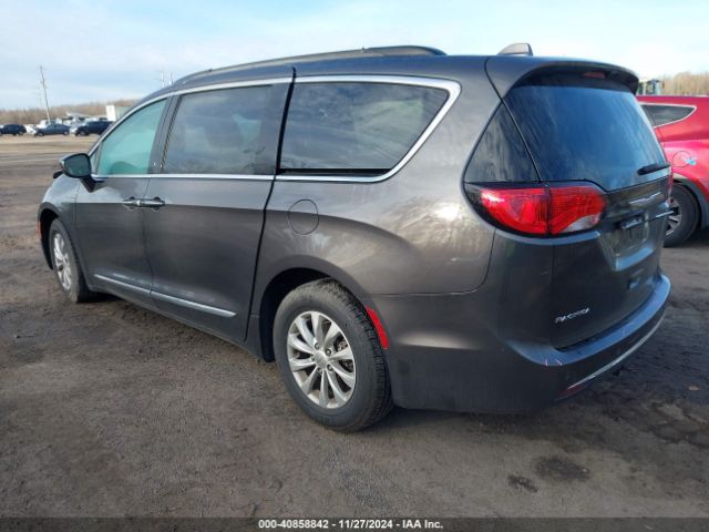 Photo 2 VIN: 2C4RC1BG9HR535232 - CHRYSLER PACIFICA 