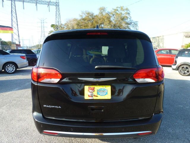 Photo 7 VIN: 2C4RC1BG9HR541192 - CHRYSLER PACIFICA 