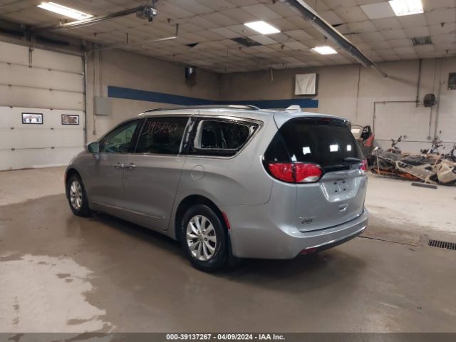 Photo 2 VIN: 2C4RC1BG9HR543721 - CHRYSLER PACIFICA 