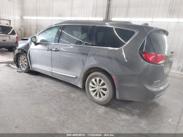 Photo 2 VIN: 2C4RC1BG9HR614710 - CHRYSLER PACIFICA 