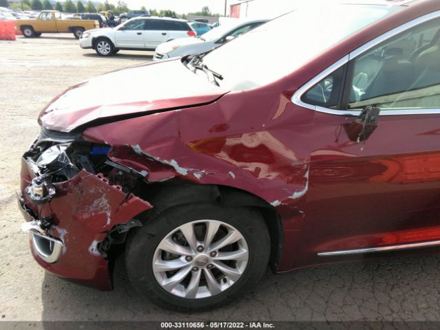 Photo 5 VIN: 2C4RC1BG9HR642717 - CHRYSLER PACIFICA 