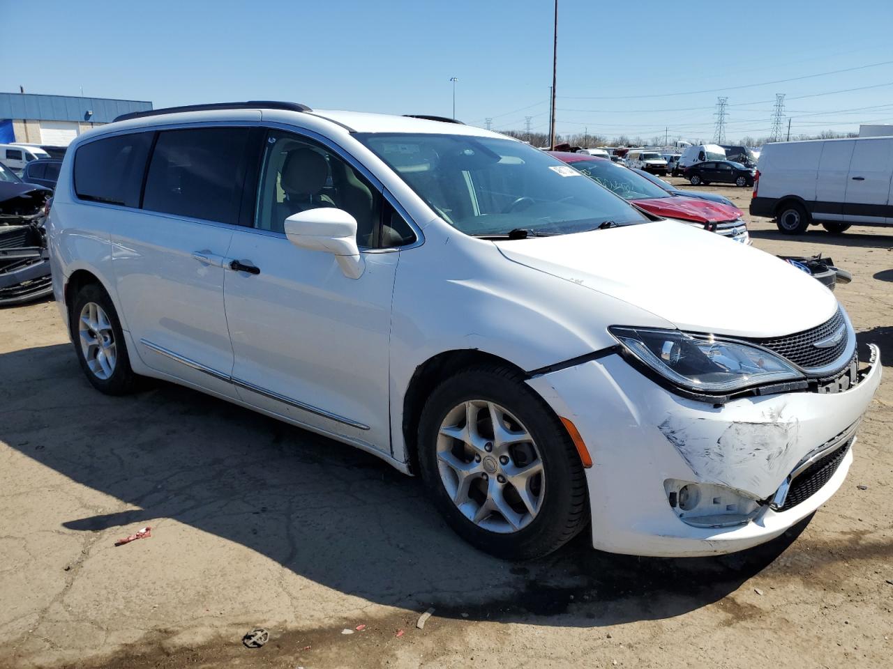 Photo 3 VIN: 2C4RC1BG9HR654964 - CHRYSLER PACIFICA 