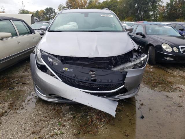 Photo 4 VIN: 2C4RC1BG9HR688015 - CHRYSLER PACIFICA 