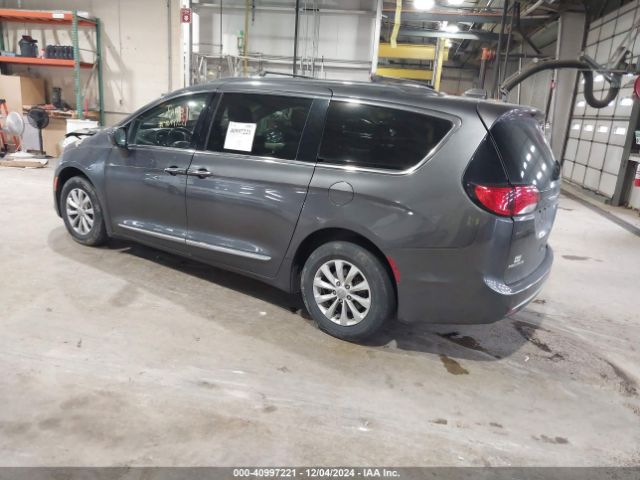 Photo 2 VIN: 2C4RC1BG9JR110700 - CHRYSLER PACIFICA 