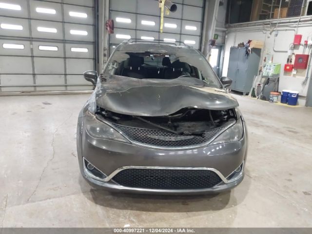 Photo 5 VIN: 2C4RC1BG9JR110700 - CHRYSLER PACIFICA 