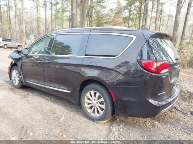 Photo 2 VIN: 2C4RC1BG9JR115346 - CHRYSLER PACIFICA 