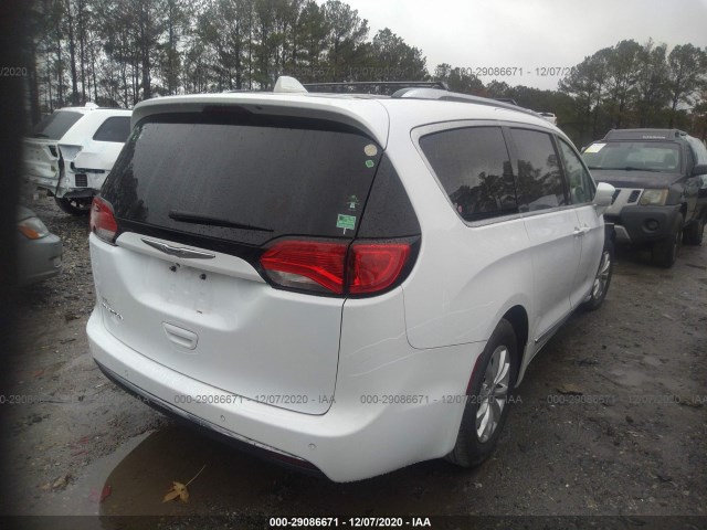 Photo 3 VIN: 2C4RC1BG9JR142479 - CHRYSLER PACIFICA 