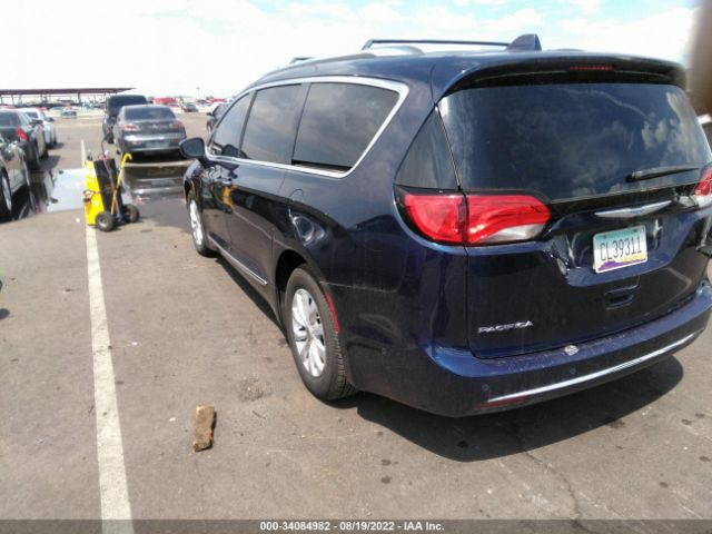 Photo 2 VIN: 2C4RC1BG9JR170993 - CHRYSLER PACIFICA 