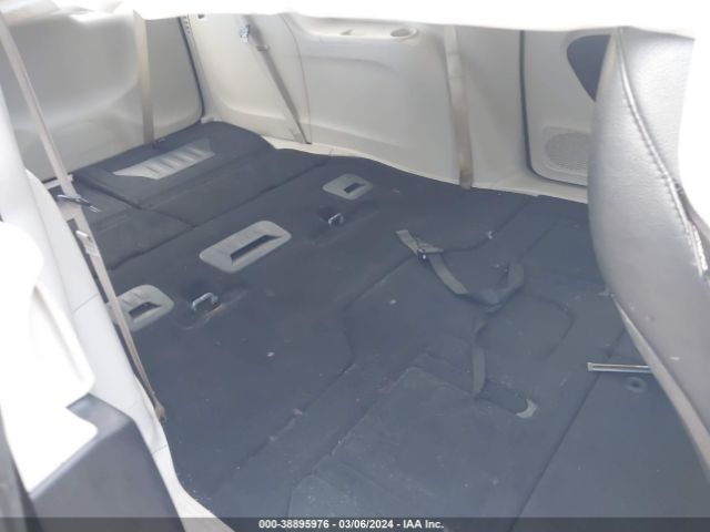 Photo 7 VIN: 2C4RC1BG9KR625827 - CHRYSLER PACIFICA 