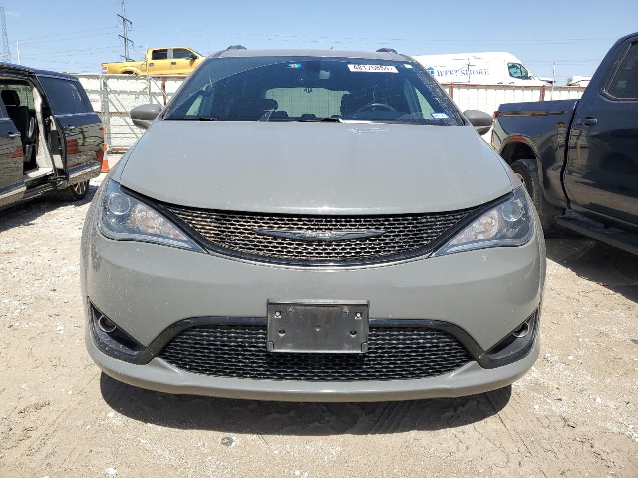 Photo 4 VIN: 2C4RC1BG9LR192785 - CHRYSLER PACIFICA 