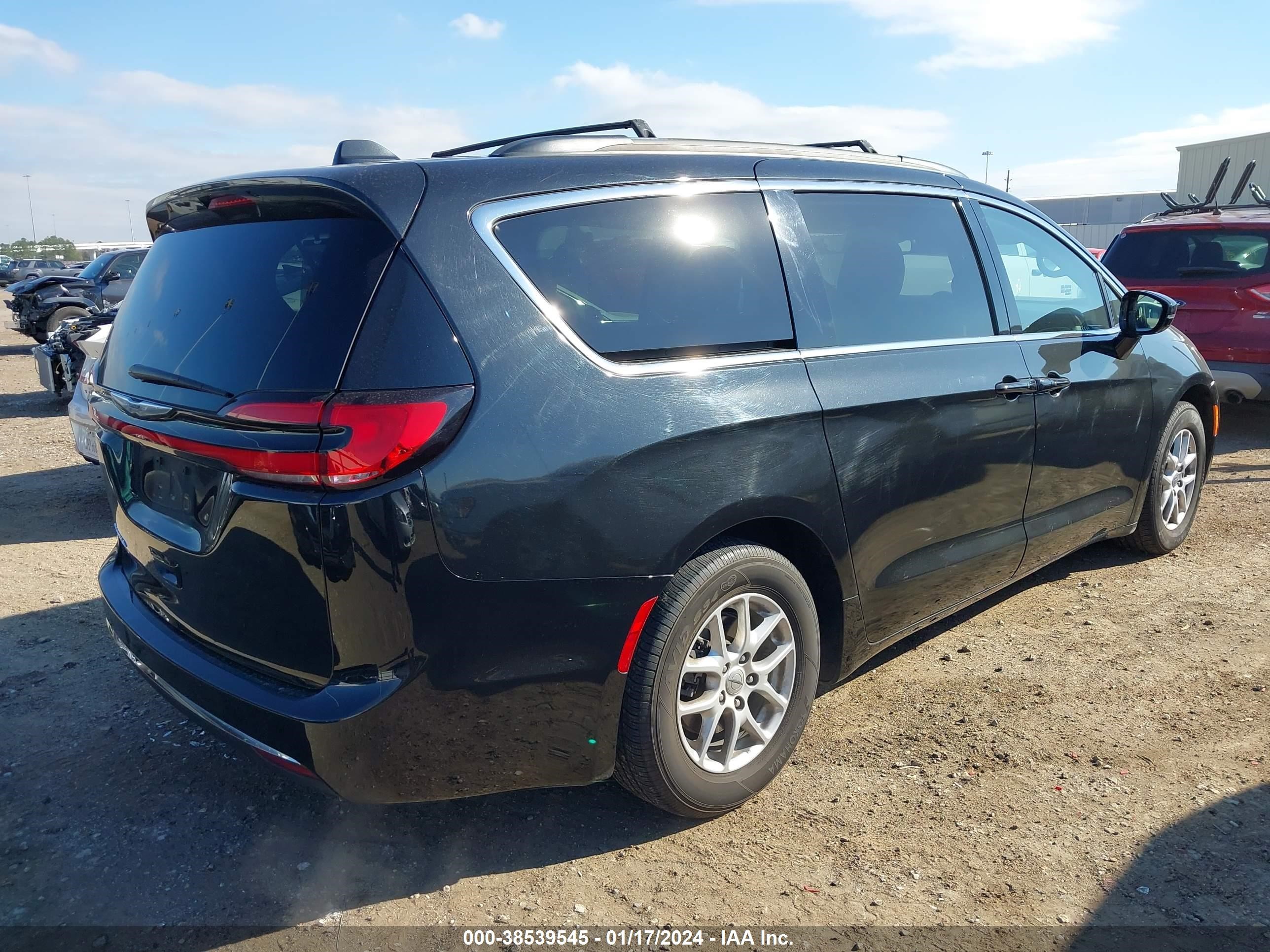 Photo 3 VIN: 2C4RC1BG9NR177898 - CHRYSLER PACIFICA 