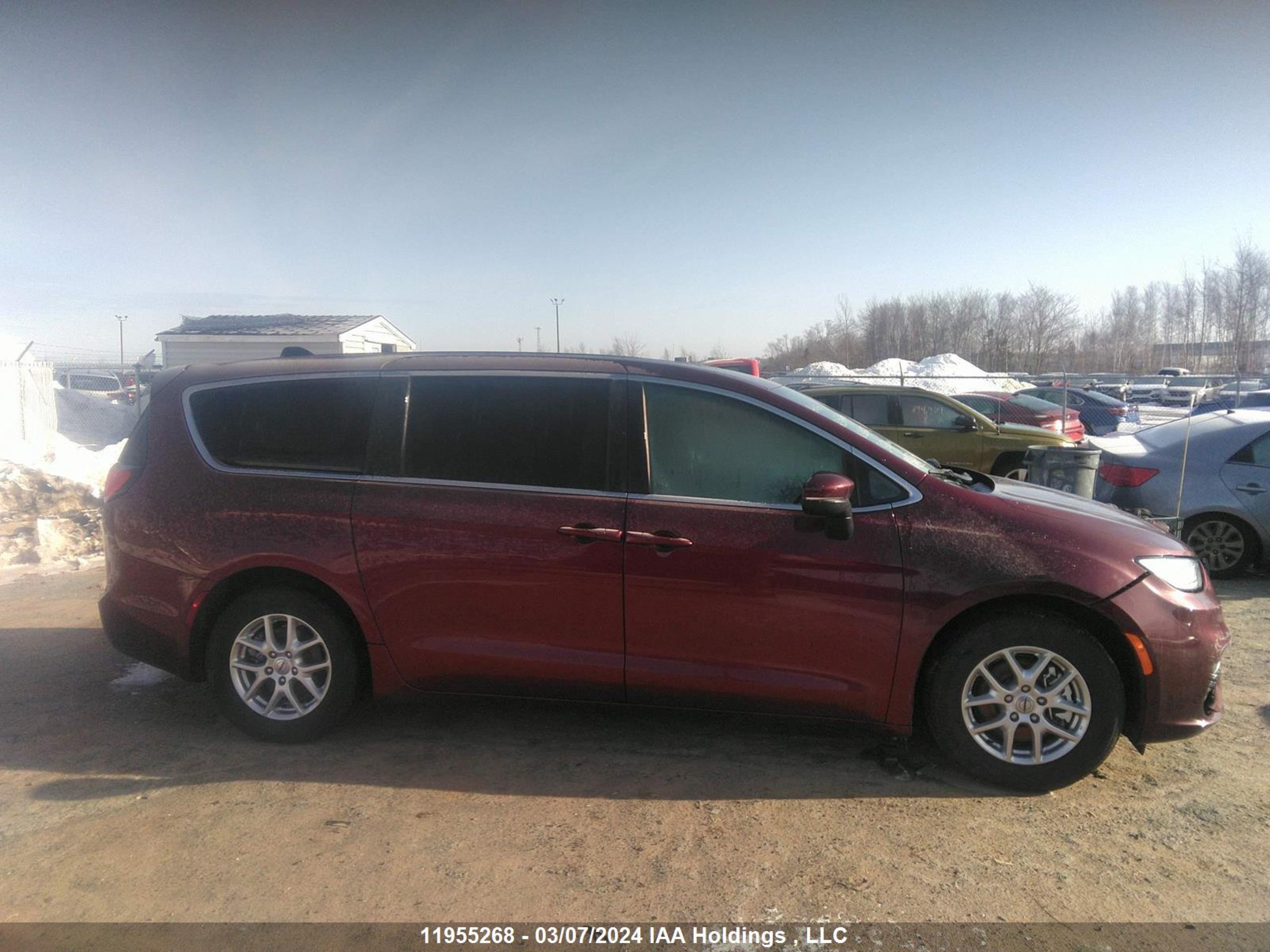 Photo 13 VIN: 2C4RC1BG9PR506022 - CHRYSLER PACIFICA 