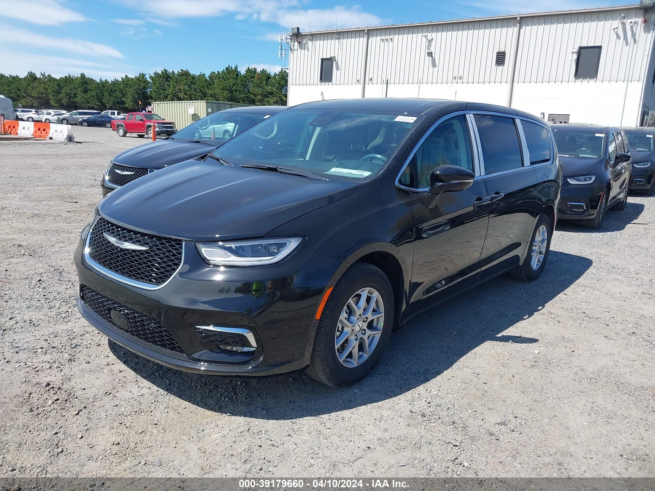 Photo 1 VIN: 2C4RC1BG9RR132563 - CHRYSLER PACIFICA 