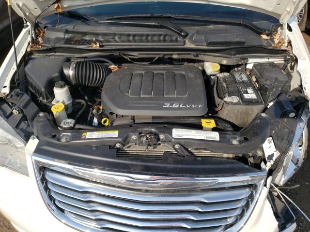 Photo 6 VIN: 2C4RC1BGXCR119991 - CHRYSLER TOWN & COU 