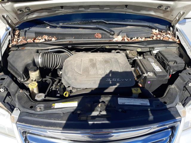 Photo 11 VIN: 2C4RC1BGXCR187546 - CHRYSLER TOWN & COU 