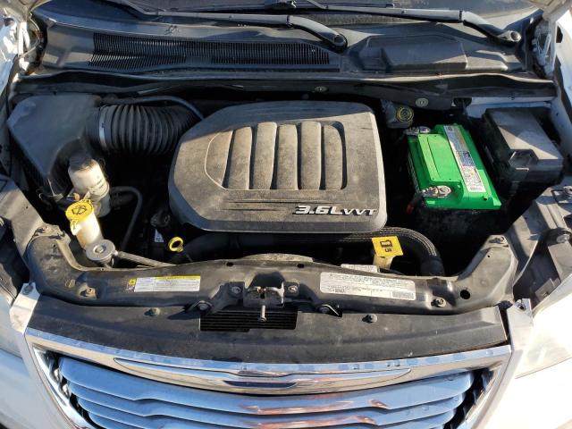 Photo 10 VIN: 2C4RC1BGXCR286674 - CHRYSLER TOWN & COU 