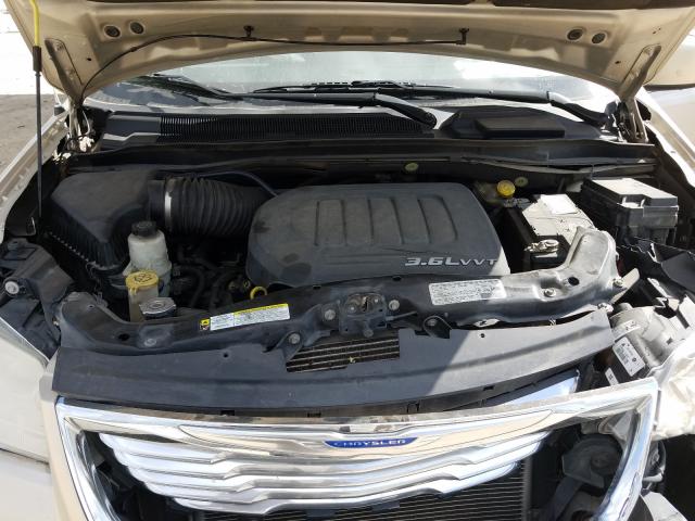 Photo 6 VIN: 2C4RC1BGXDR526081 - CHRYSLER TOWN & COU 