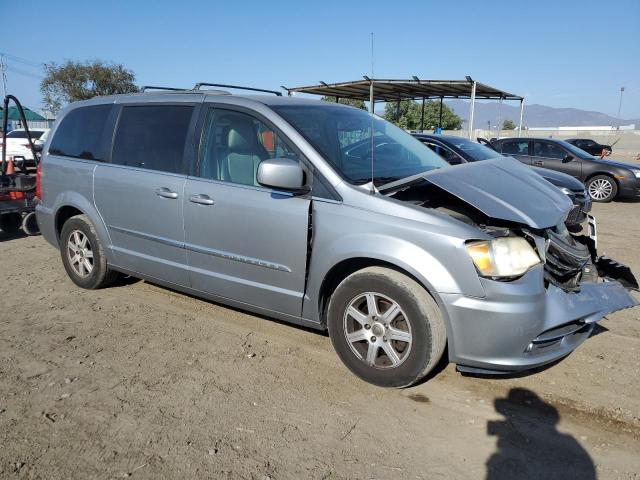 Photo 3 VIN: 2C4RC1BGXDR555757 - CHRYSLER TOWN & COU 