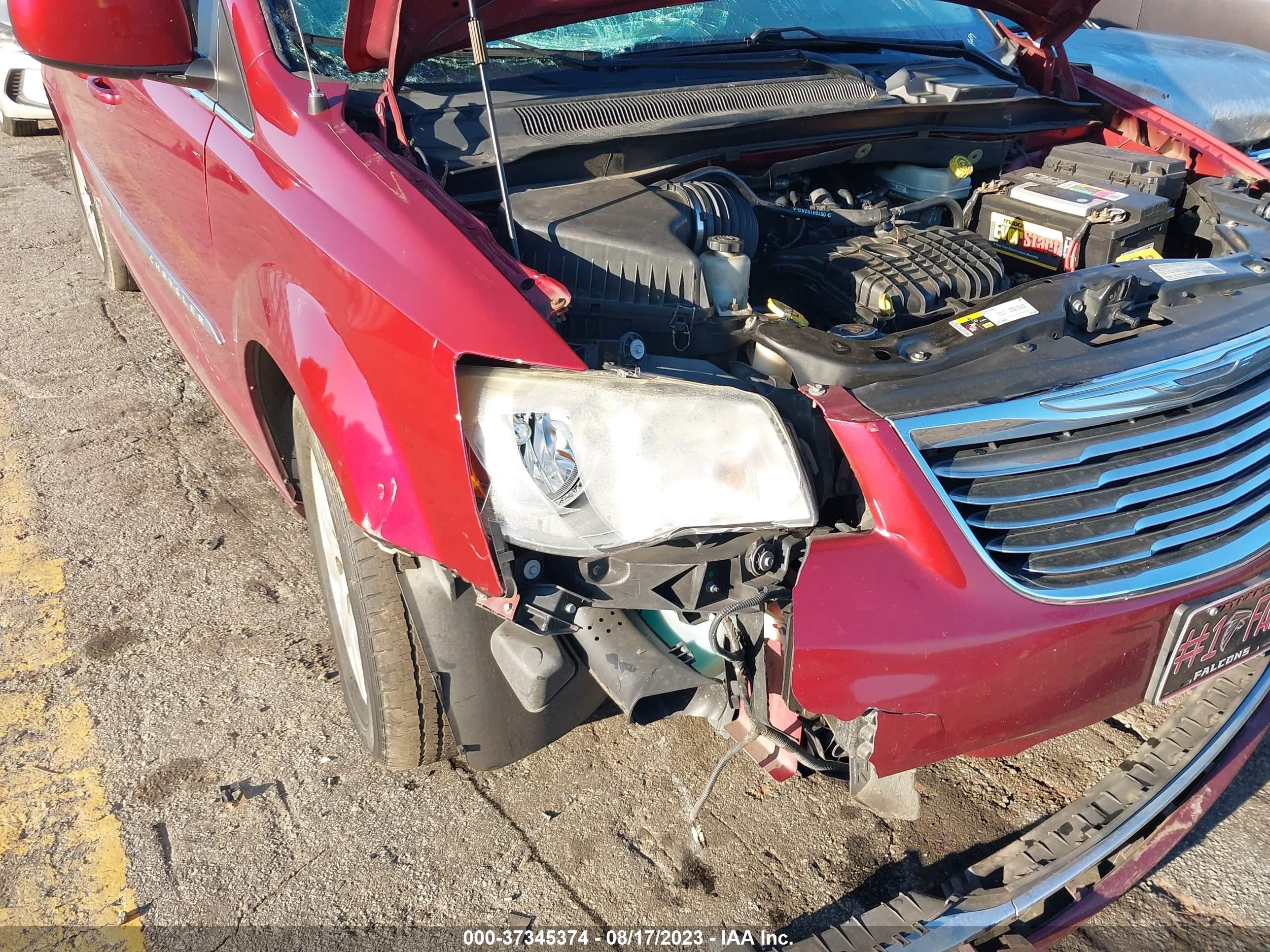 Photo 5 VIN: 2C4RC1BGXDR588399 - CHRYSLER TOWN & COUNTRY 