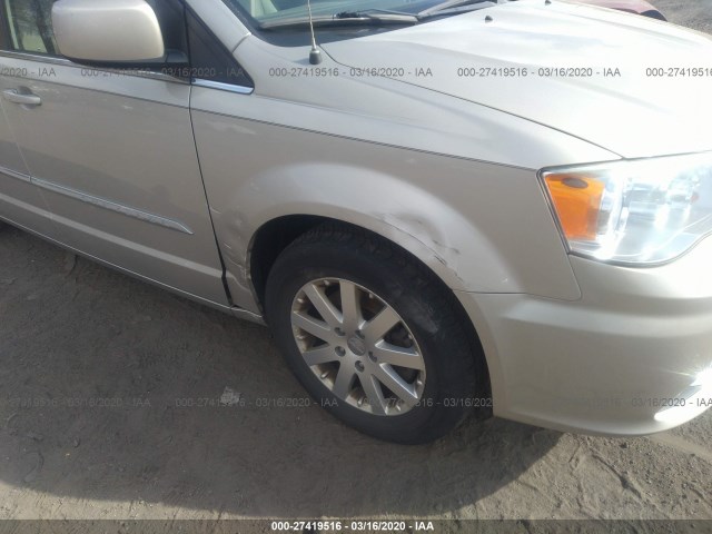 Photo 5 VIN: 2C4RC1BGXDR737362 - CHRYSLER TOWN & COUNTRY 