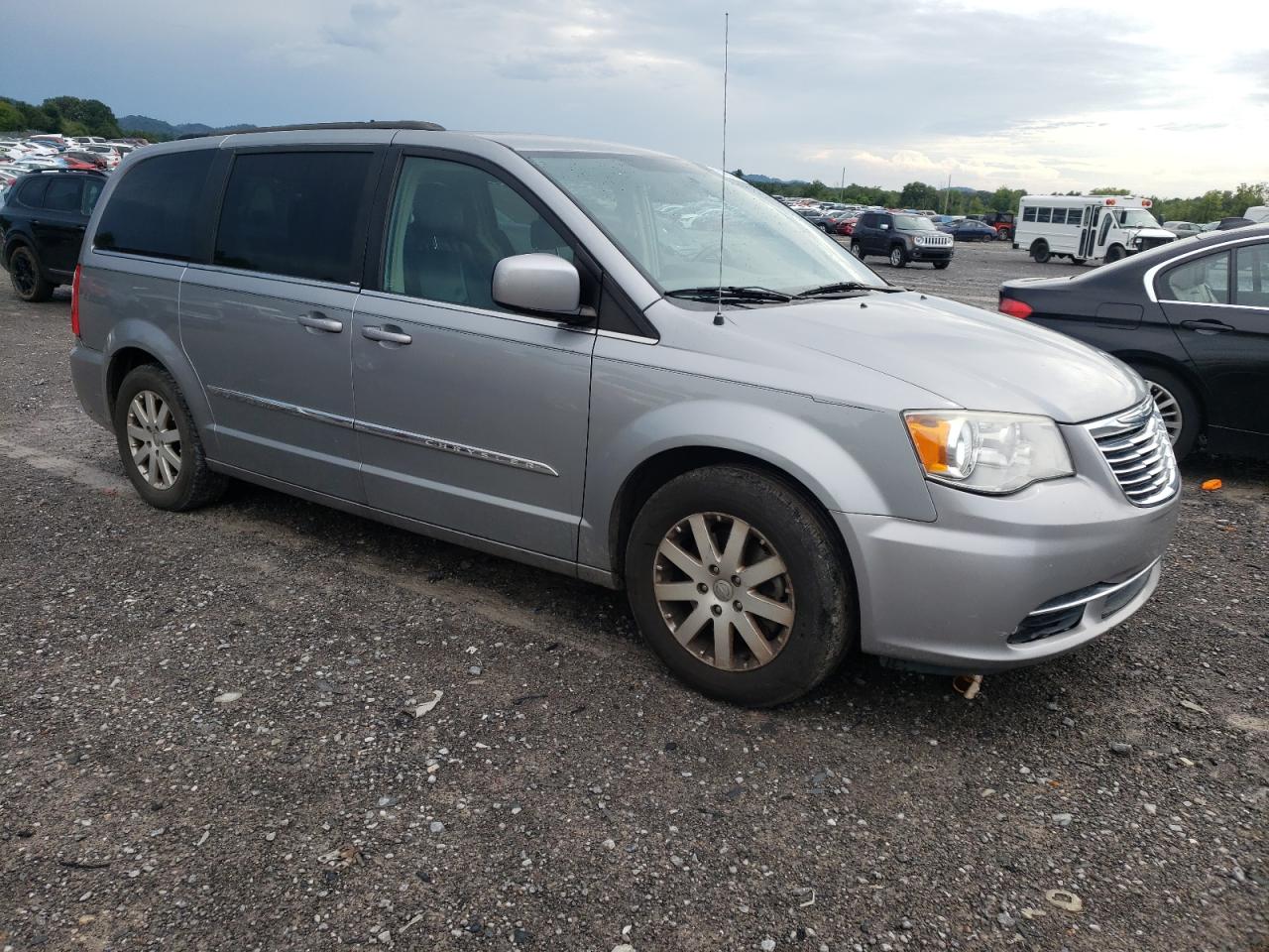 Photo 3 VIN: 2C4RC1BGXDR821827 - CHRYSLER TOWN & COUNTRY 