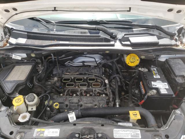 Photo 6 VIN: 2C4RC1BGXER132064 - CHRYSLER TOWN &AMP COU 