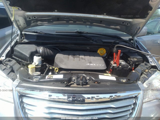 Photo 9 VIN: 2C4RC1BGXER133117 - CHRYSLER TOWN & COUNTRY 