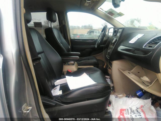 Photo 4 VIN: 2C4RC1BGXER144165 - CHRYSLER TOWN & COUNTRY 