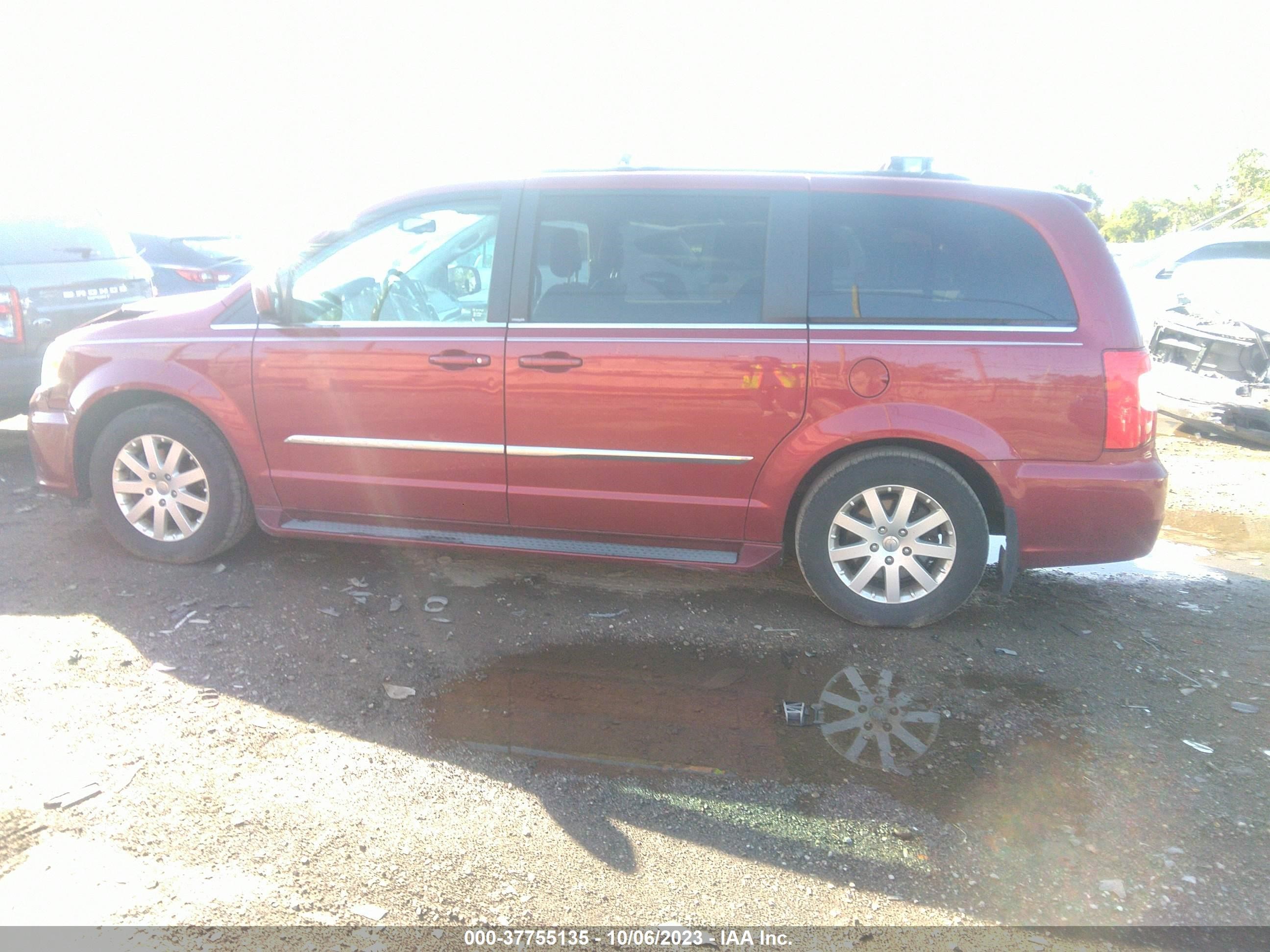 Photo 13 VIN: 2C4RC1BGXER188506 - CHRYSLER TOWN & COUNTRY 