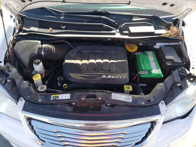 Photo 6 VIN: 2C4RC1BGXER207541 - CHRYSLER TOWN &AMP COU 