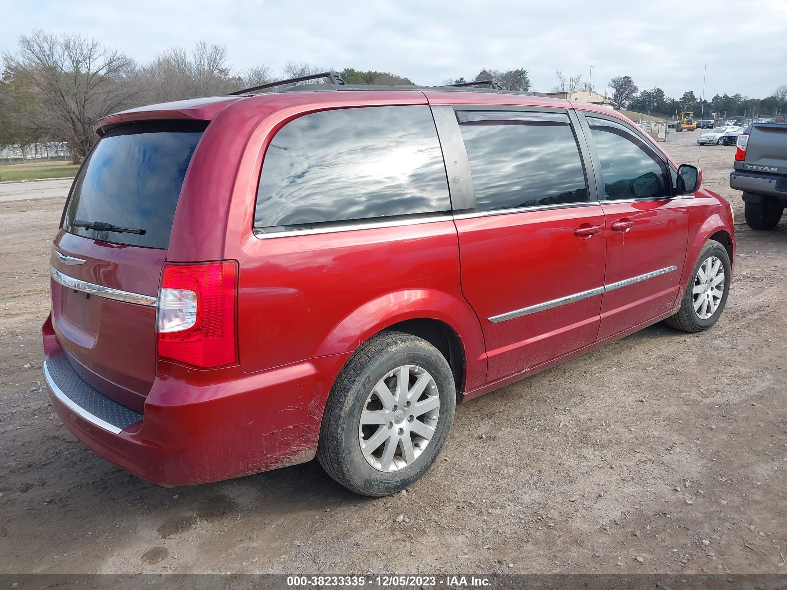 Photo 3 VIN: 2C4RC1BGXER393937 - CHRYSLER TOWN & COUNTRY 