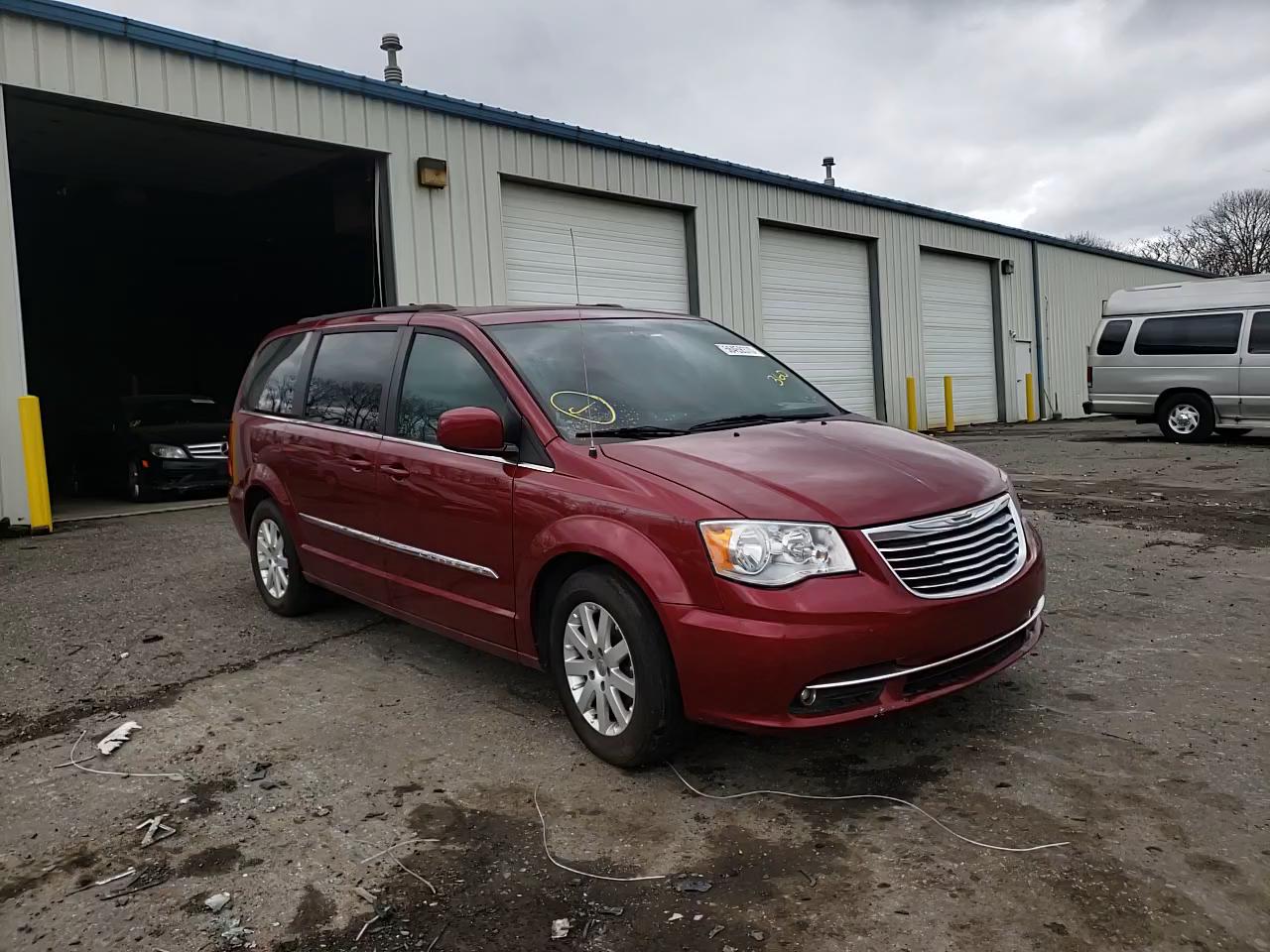 Photo 10 VIN: 2C4RC1BGXFR544311 - CHRYSLER TOWN & COU 