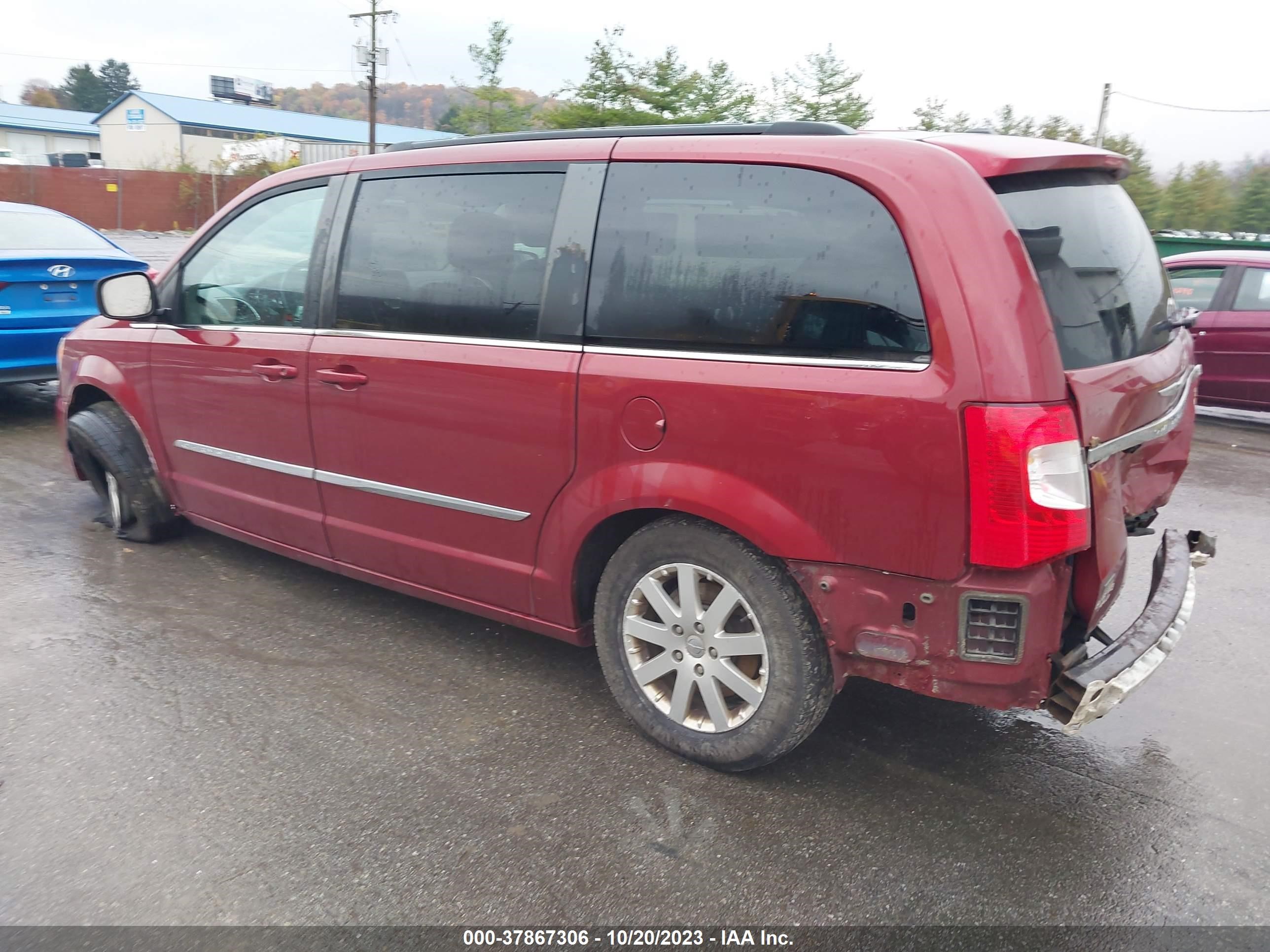 Photo 2 VIN: 2C4RC1BGXFR544471 - CHRYSLER TOWN & COUNTRY 