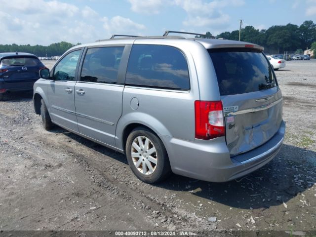 Photo 2 VIN: 2C4RC1BGXFR564834 - CHRYSLER TOWN AND COUNTRY 