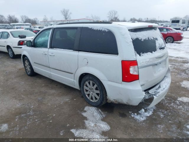 Photo 2 VIN: 2C4RC1BGXFR655182 - CHRYSLER TOWN AND COUNTRY 