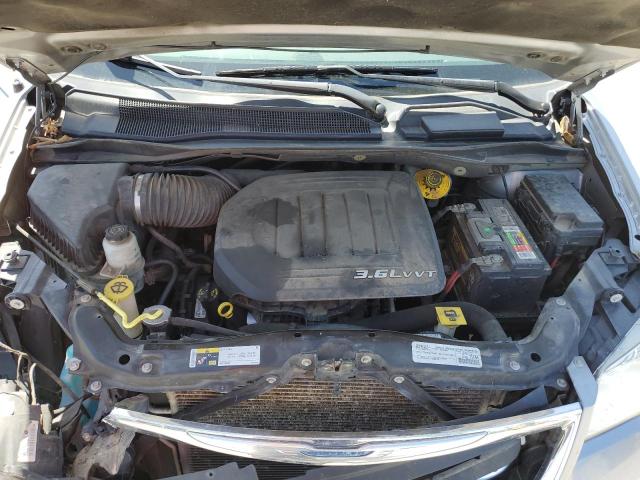 Photo 11 VIN: 2C4RC1BGXFR661385 - CHRYSLER TOWN & COU 