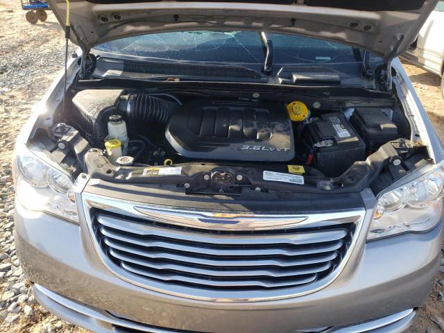 Photo 11 VIN: 2C4RC1BGXFR677103 - CHRYSLER TOWN & COU 