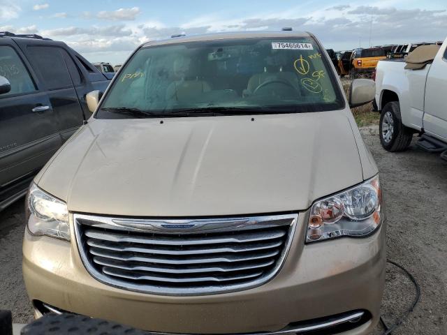 Photo 4 VIN: 2C4RC1BGXFR752740 - CHRYSLER TOWN & COU 