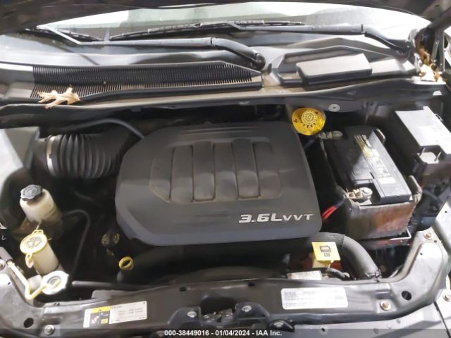 Photo 9 VIN: 2C4RC1BGXGR141270 - CHRYSLER TOWN & COUNTRY 