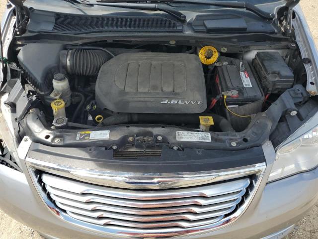 Photo 11 VIN: 2C4RC1BGXGR159493 - CHRYSLER TOWN & COU 