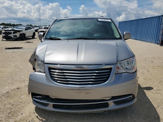 Photo 4 VIN: 2C4RC1BGXGR159493 - CHRYSLER TOWN & COU 