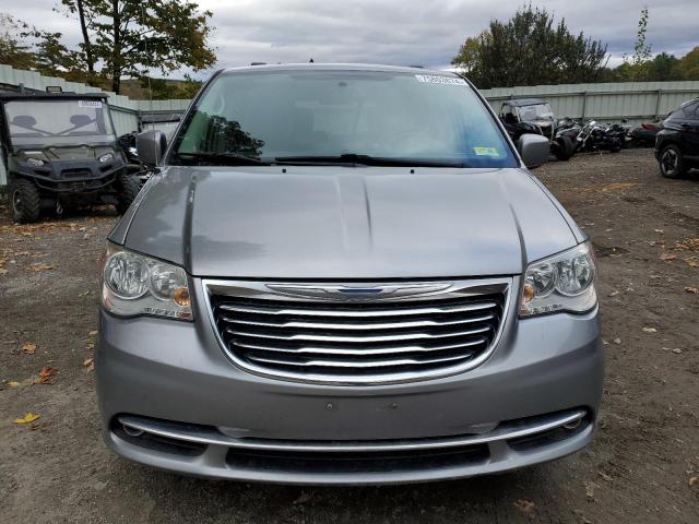 Photo 4 VIN: 2C4RC1BGXGR269170 - CHRYSLER TOWN & COU 