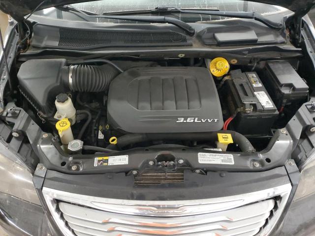 Photo 11 VIN: 2C4RC1BGXGR289774 - CHRYSLER TOWN & COU 