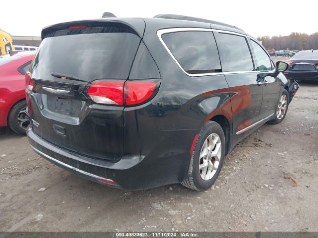 Photo 3 VIN: 2C4RC1BGXHR508461 - CHRYSLER PACIFICA 