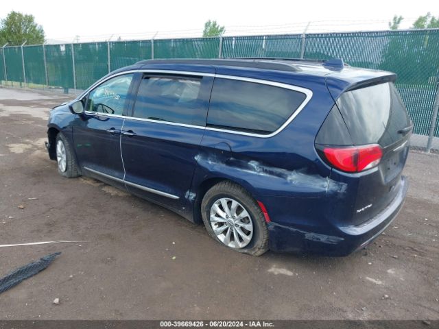 Photo 2 VIN: 2C4RC1BGXHR524773 - CHRYSLER PACIFICA 