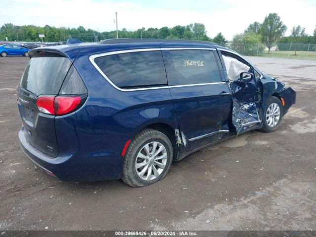 Photo 3 VIN: 2C4RC1BGXHR524773 - CHRYSLER PACIFICA 