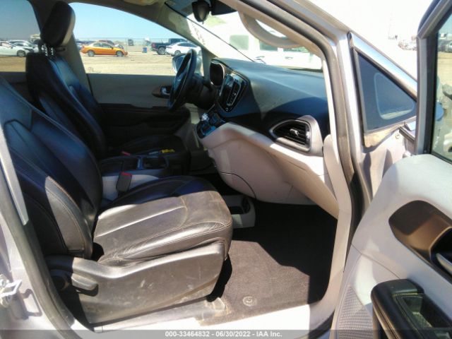 Photo 4 VIN: 2C4RC1BGXHR543968 - CHRYSLER PACIFICA 