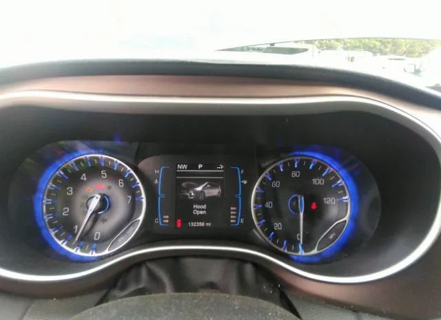 Photo 6 VIN: 2C4RC1BGXHR571821 - CHRYSLER PACIFICA 