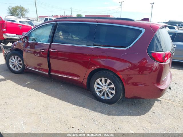 Photo 2 VIN: 2C4RC1BGXHR661275 - CHRYSLER PACIFICA 