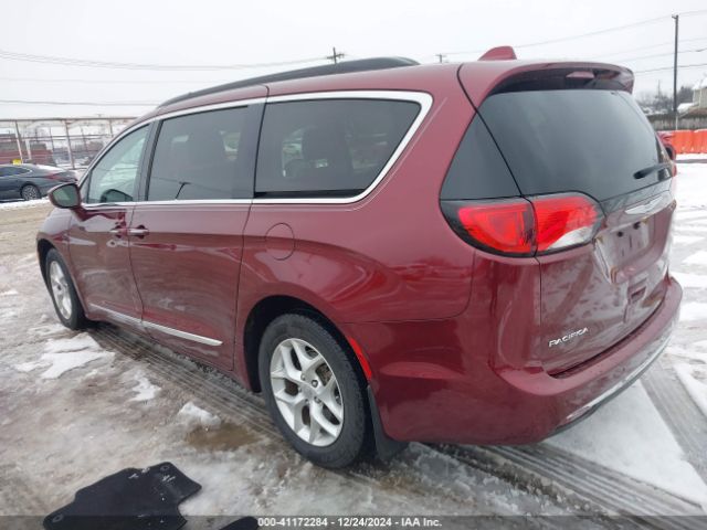 Photo 2 VIN: 2C4RC1BGXHR757875 - CHRYSLER PACIFICA 